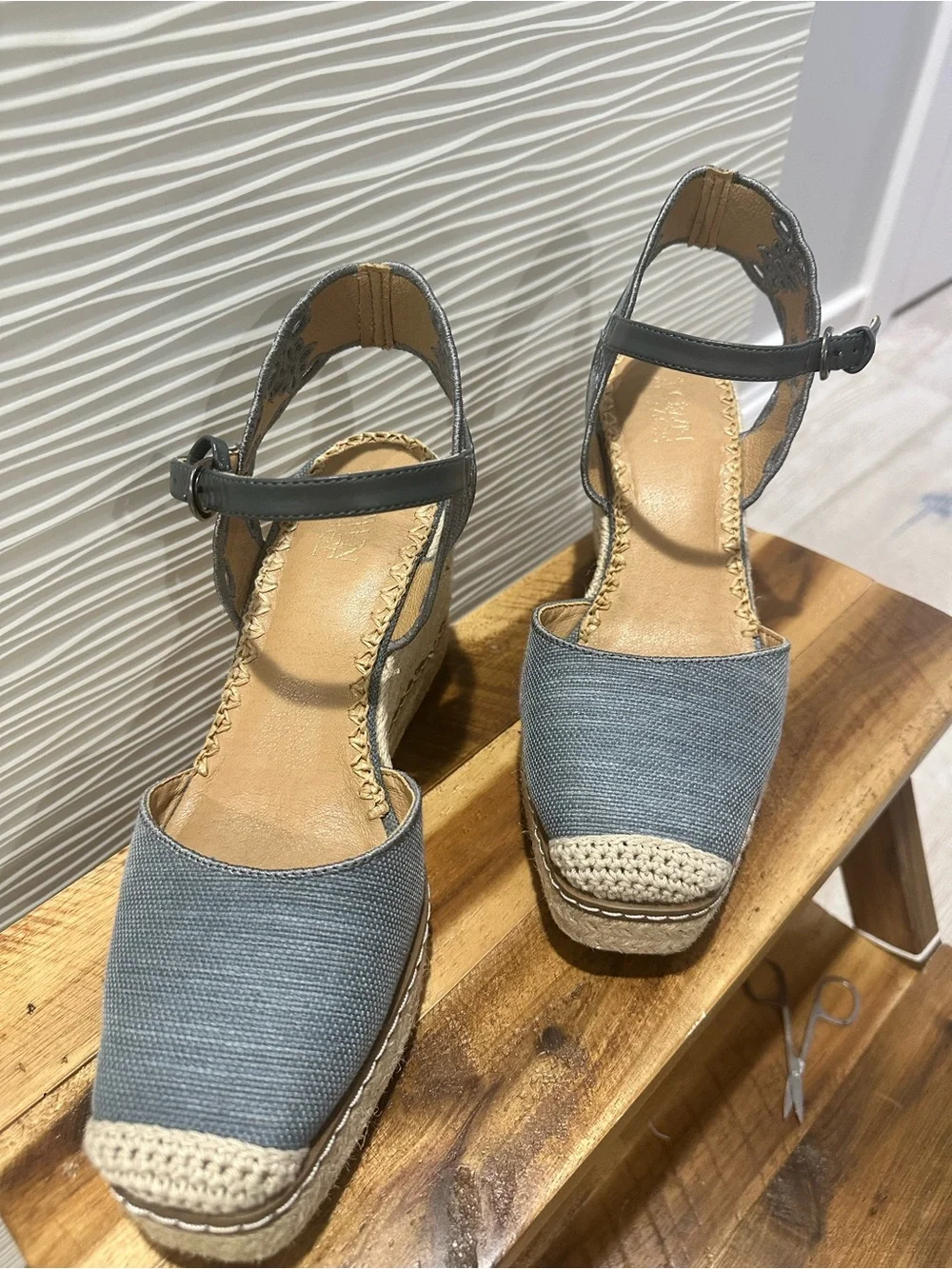 Crown Vintage Blue Denim Espadrille Wedge Sandals Size 7.5